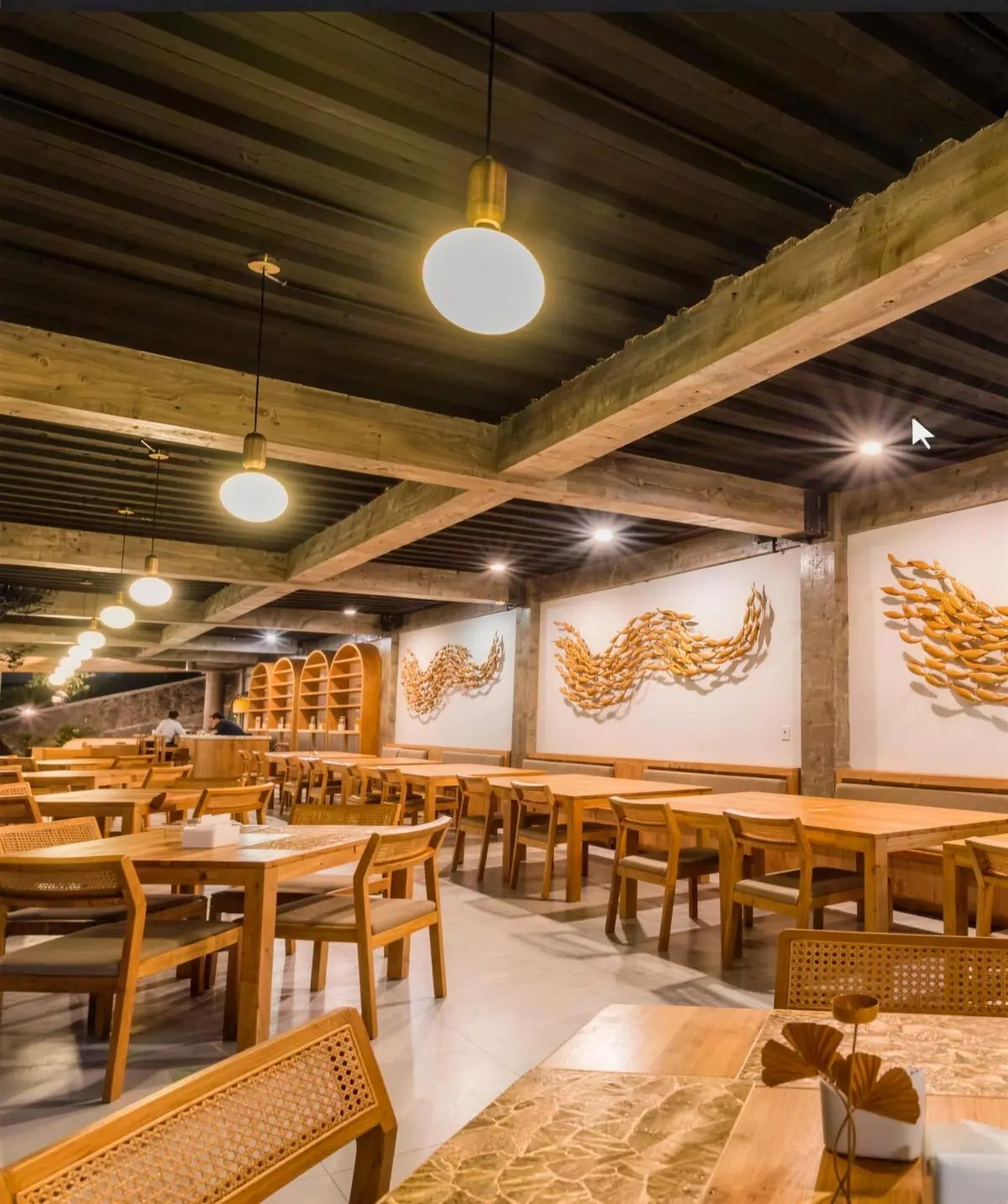 The restaurant at Sea La Vie