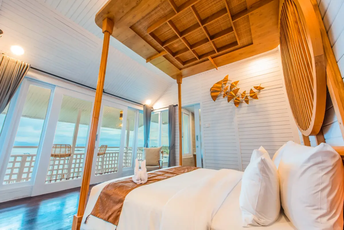 Ocean Bungalow Suite
